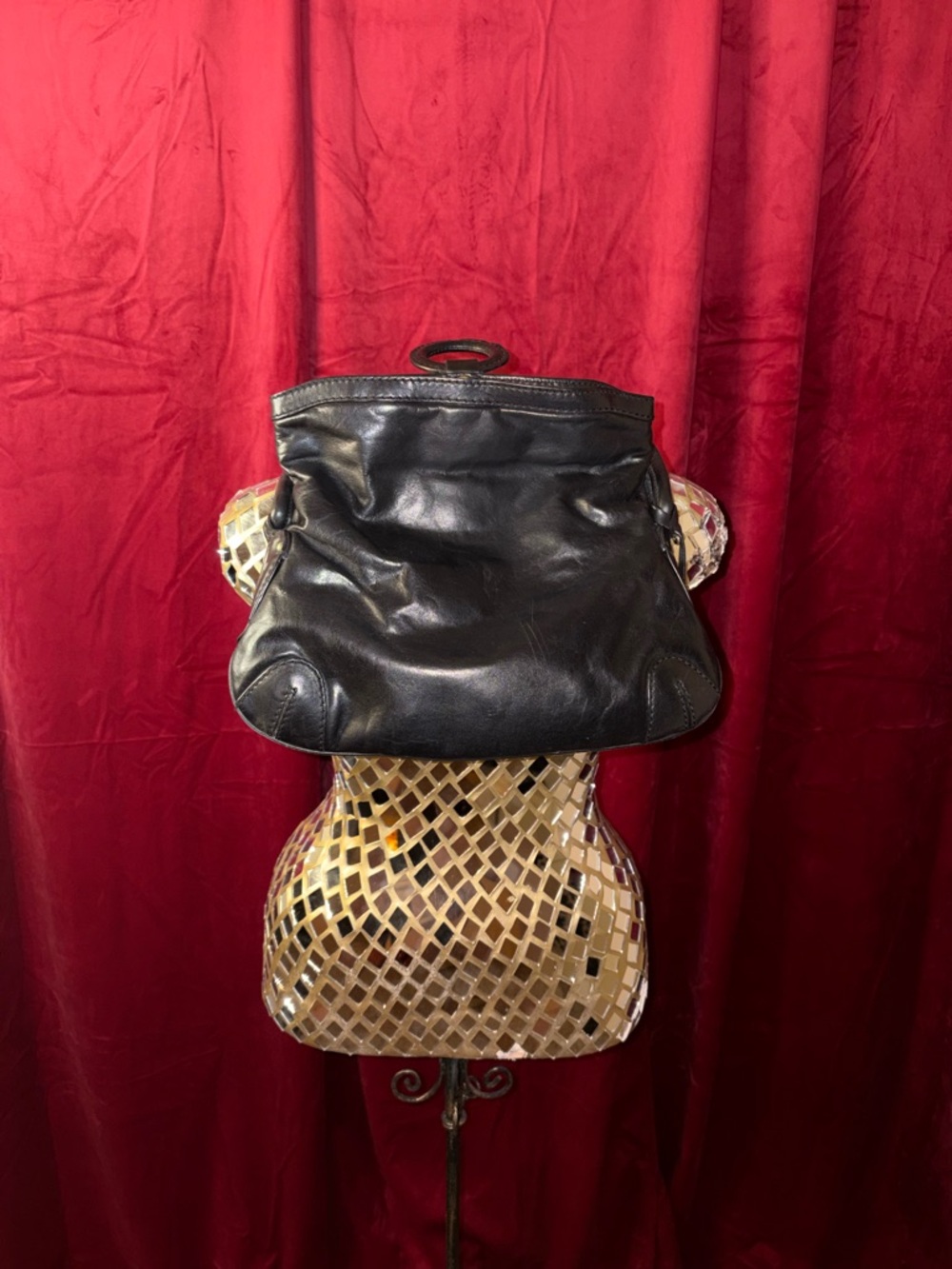 Stuart Weitzman Black Leather Shoulder Bag with Ring Accent - Picture 3 of 6